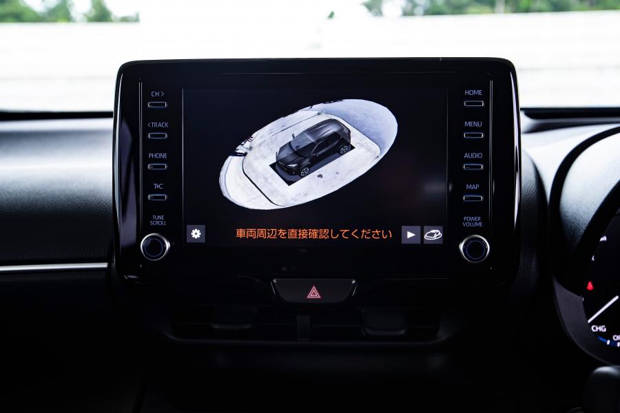 Детали интерьера Toyota Yaris Cross Hybrid 2020 года  (JP) (фото 20 из 29)
